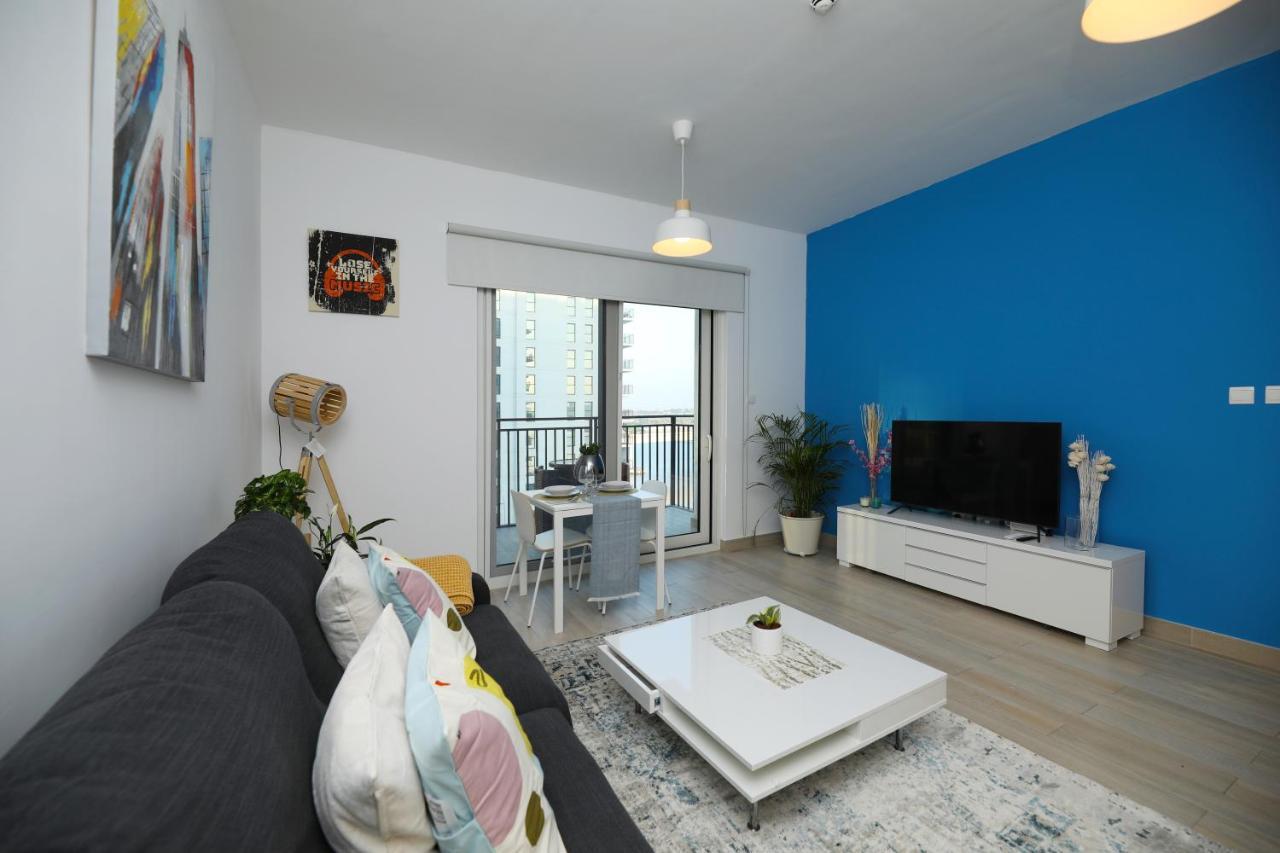 Apartment Yas Island - 2 Bedrooms, 2 Toilet With Shared Pool & Parking