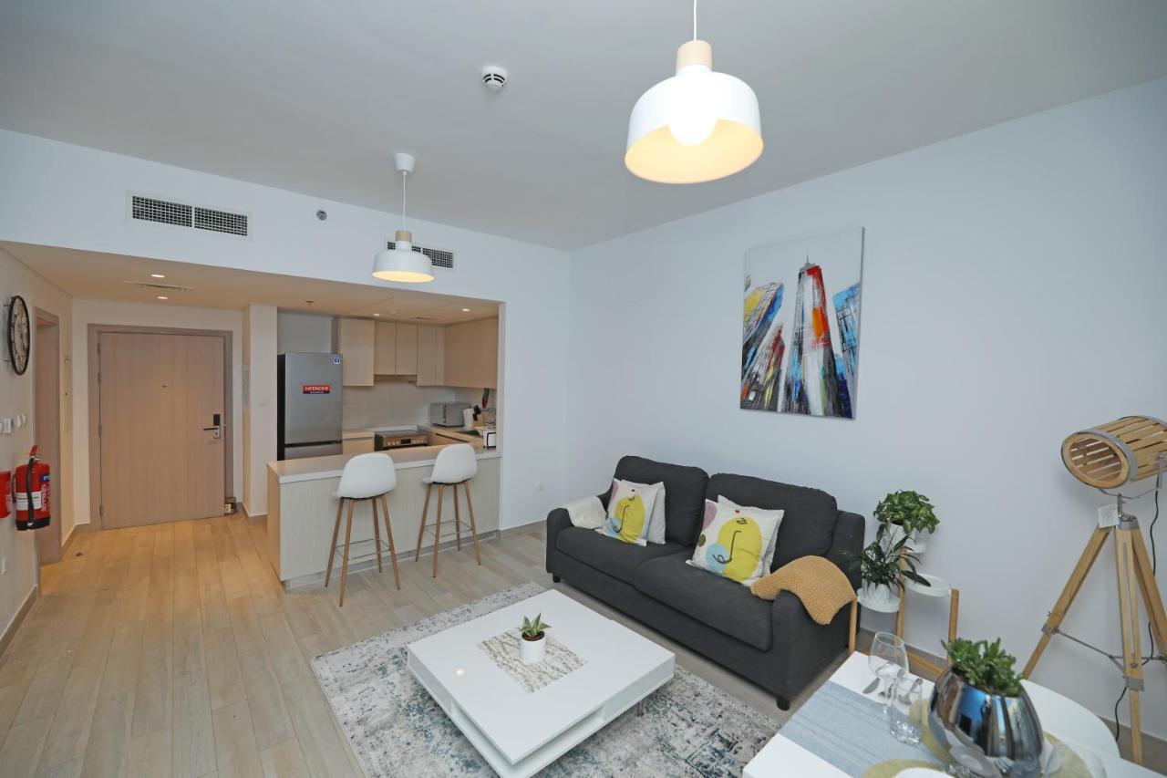 Yas Island - 2 Bedrooms, 2 Toilet With Shared Pool & Parking Apartment *