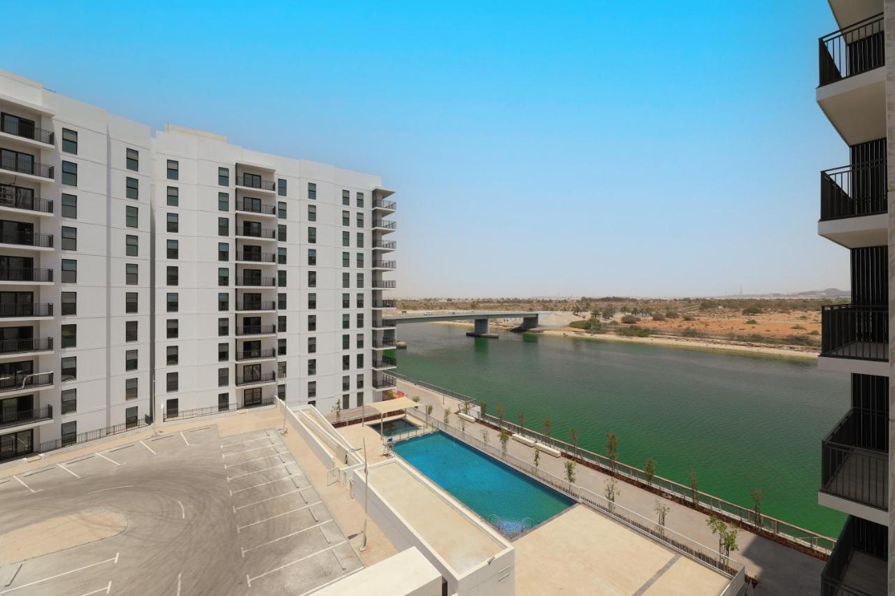 Apartment Yas Island - 2 Bedrooms, 2 Toilet With Shared Pool & Parking