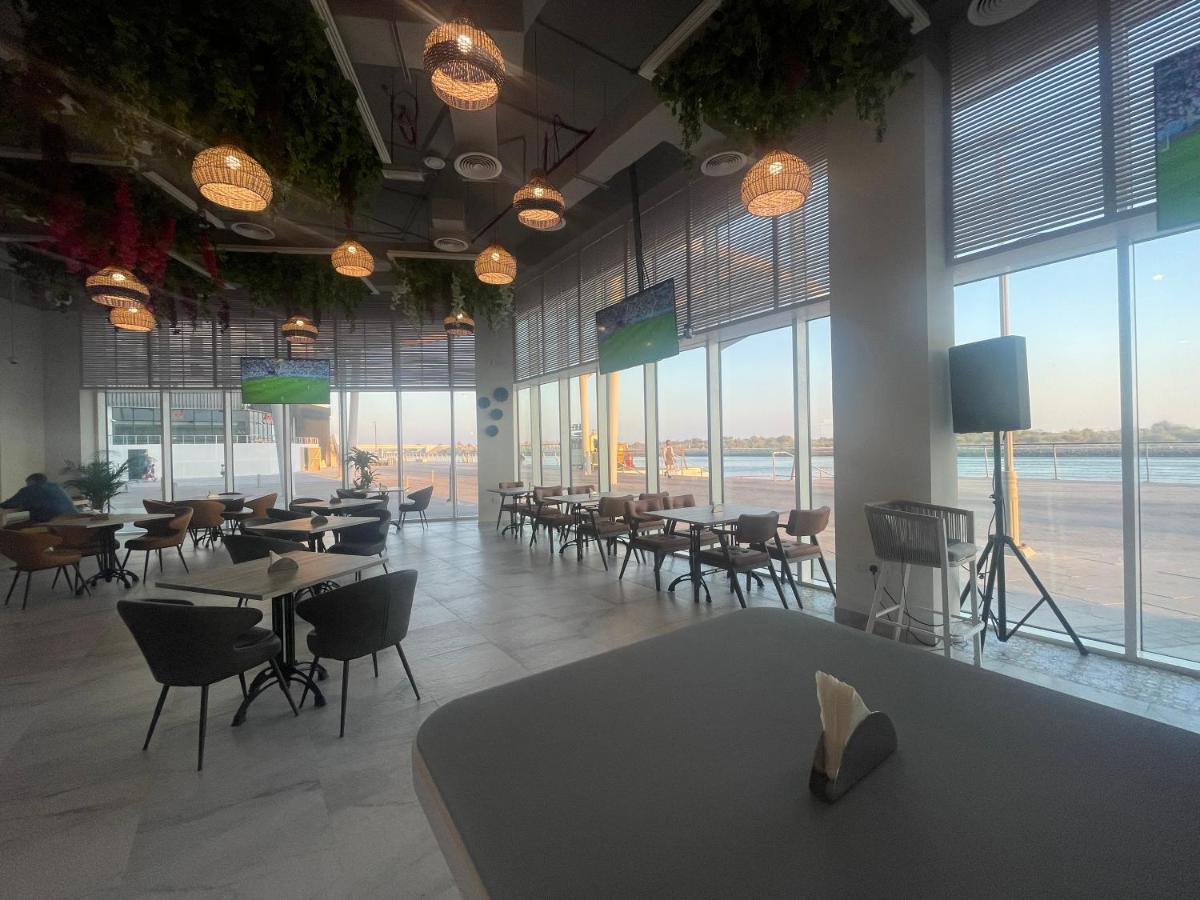 Yas Island - 2 Bedrooms, 2 Toilet With Shared Pool & Parking Abu Dhabi